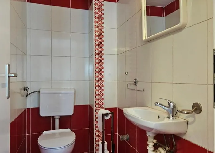 Apartment Industrial Vibe Flat